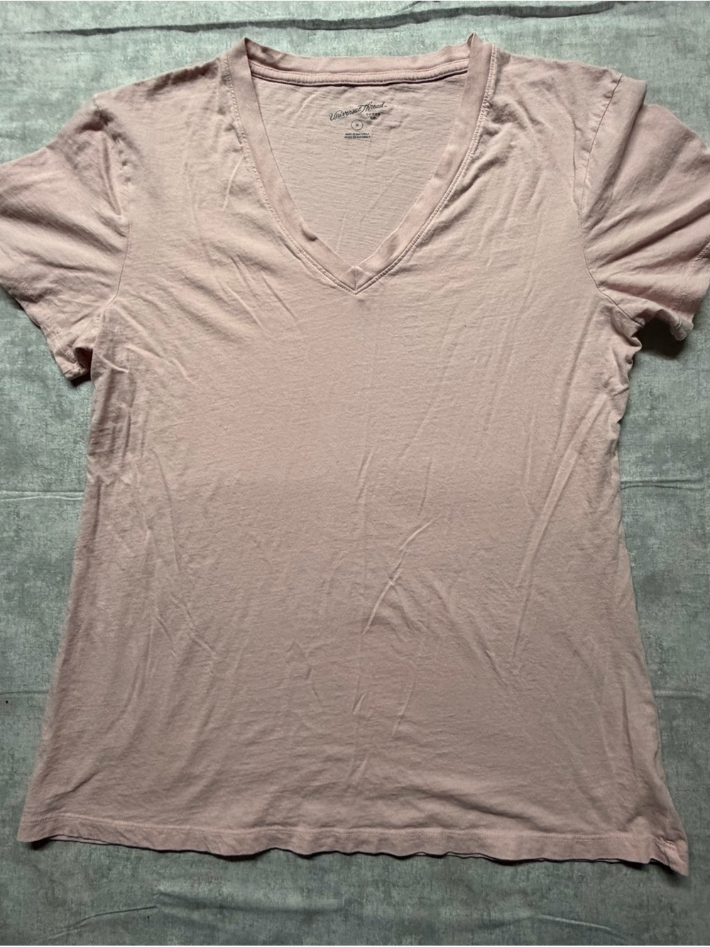 Universal Thread Goods Co Pink V-Neck Short Sleeve T-Shirt Mens Size Medium